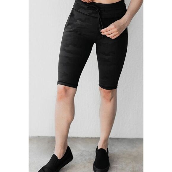 Celestial Bodiez NWT Power Bike Shorts in 'Black Camo’ Size Small - Picture 1 of 9